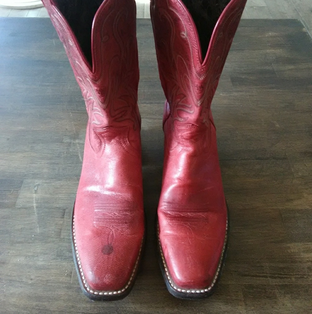Womens Ariat cowgirl boots